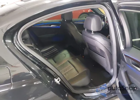 2020 BMW 530I xDrive z USA, uszkodzony, nr VIN WBAJR7C06LWW65207